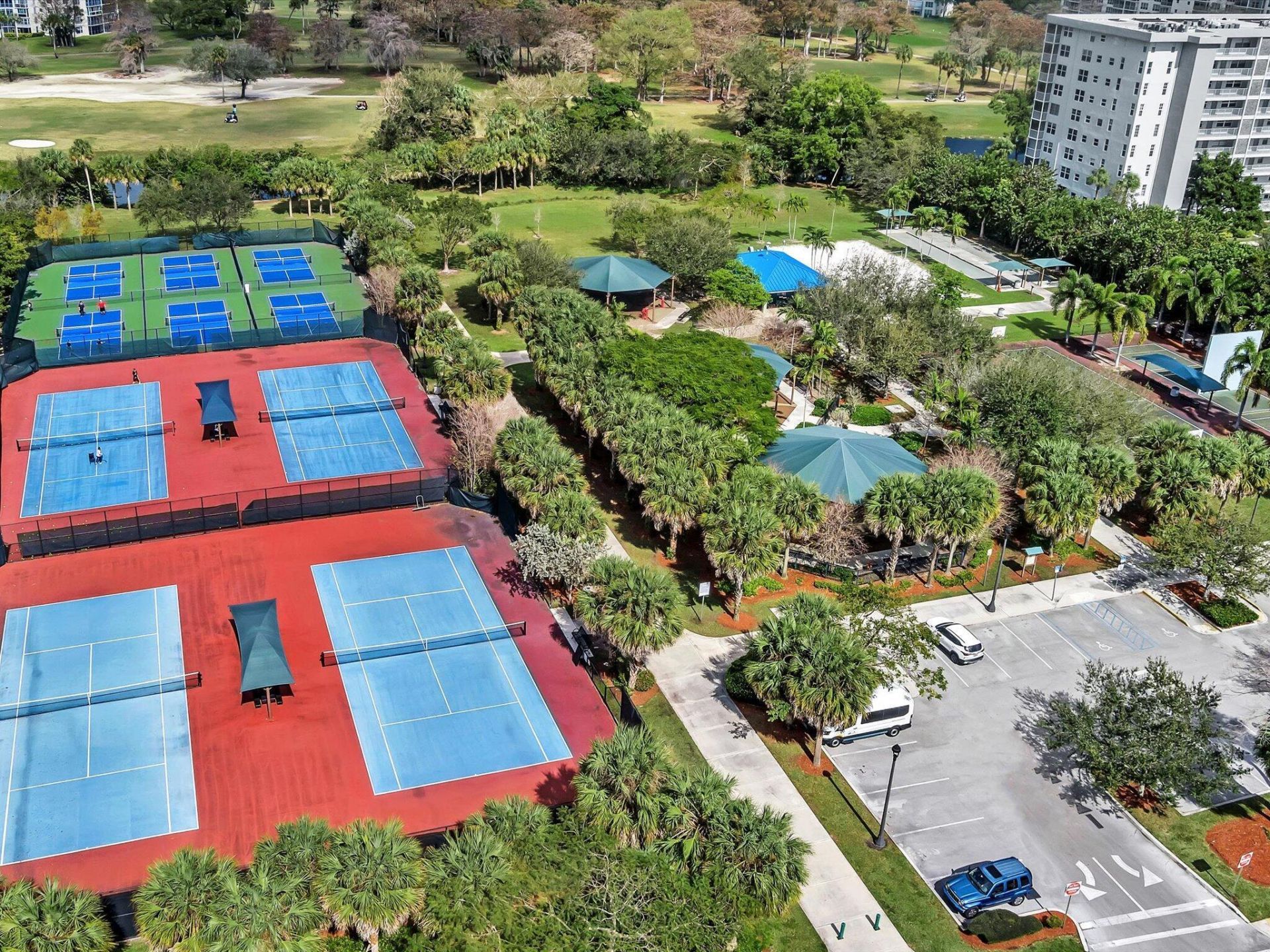 3510 Oaks Way, Unit 409, Pompano Beach, FL 33069 Photo