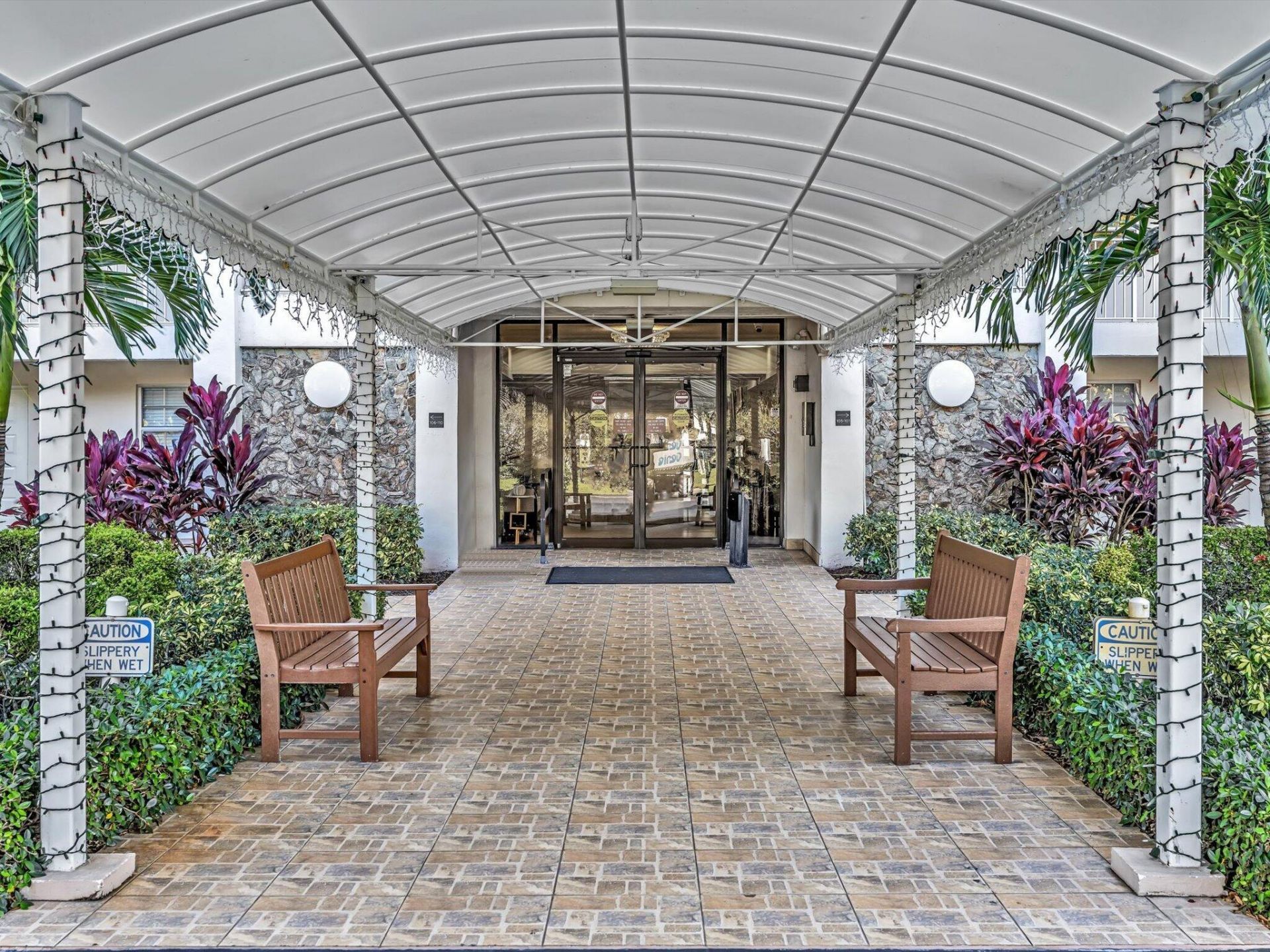 3510 Oaks Way, Unit 409, Pompano Beach, FL 33069 Photo