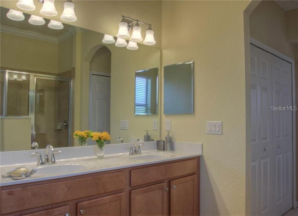 6627 Candlestick Drive, Bradenton, FL 34212 Photo