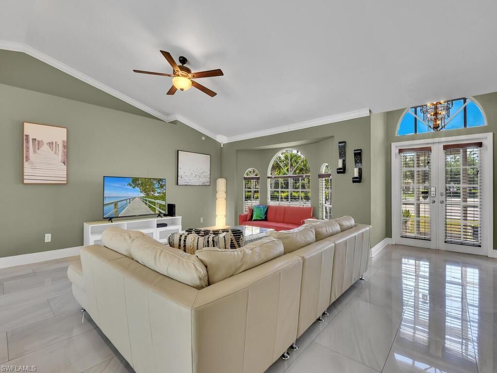 834 Santa Barbara Blvd, Cape Coral, FL 33991 Photo