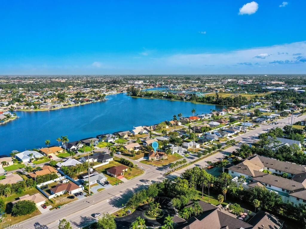 834 Santa Barbara Blvd, Cape Coral, FL 33991 Photo