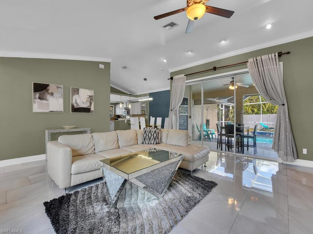 834 Santa Barbara Blvd, Cape Coral, FL 33991 Photo