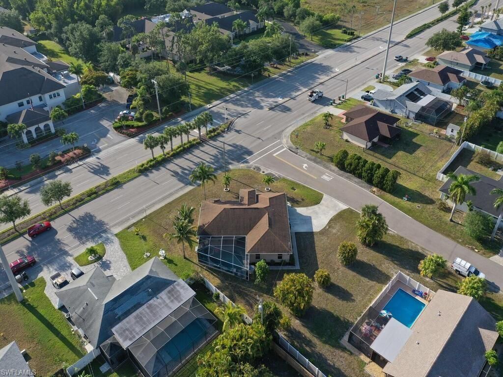 834 Santa Barbara Blvd, Cape Coral, FL 33991 Photo