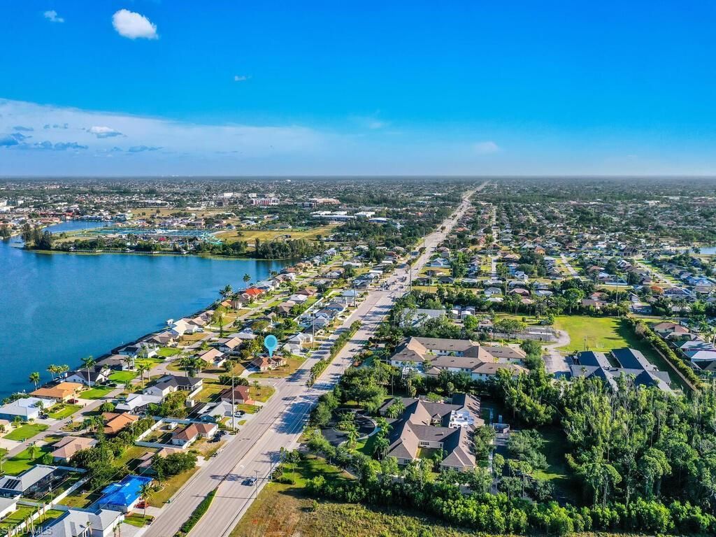 834 Santa Barbara Blvd, Cape Coral, FL 33991 Photo