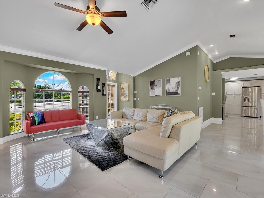 834 Santa Barbara Blvd, Cape Coral, FL 33991 Photo