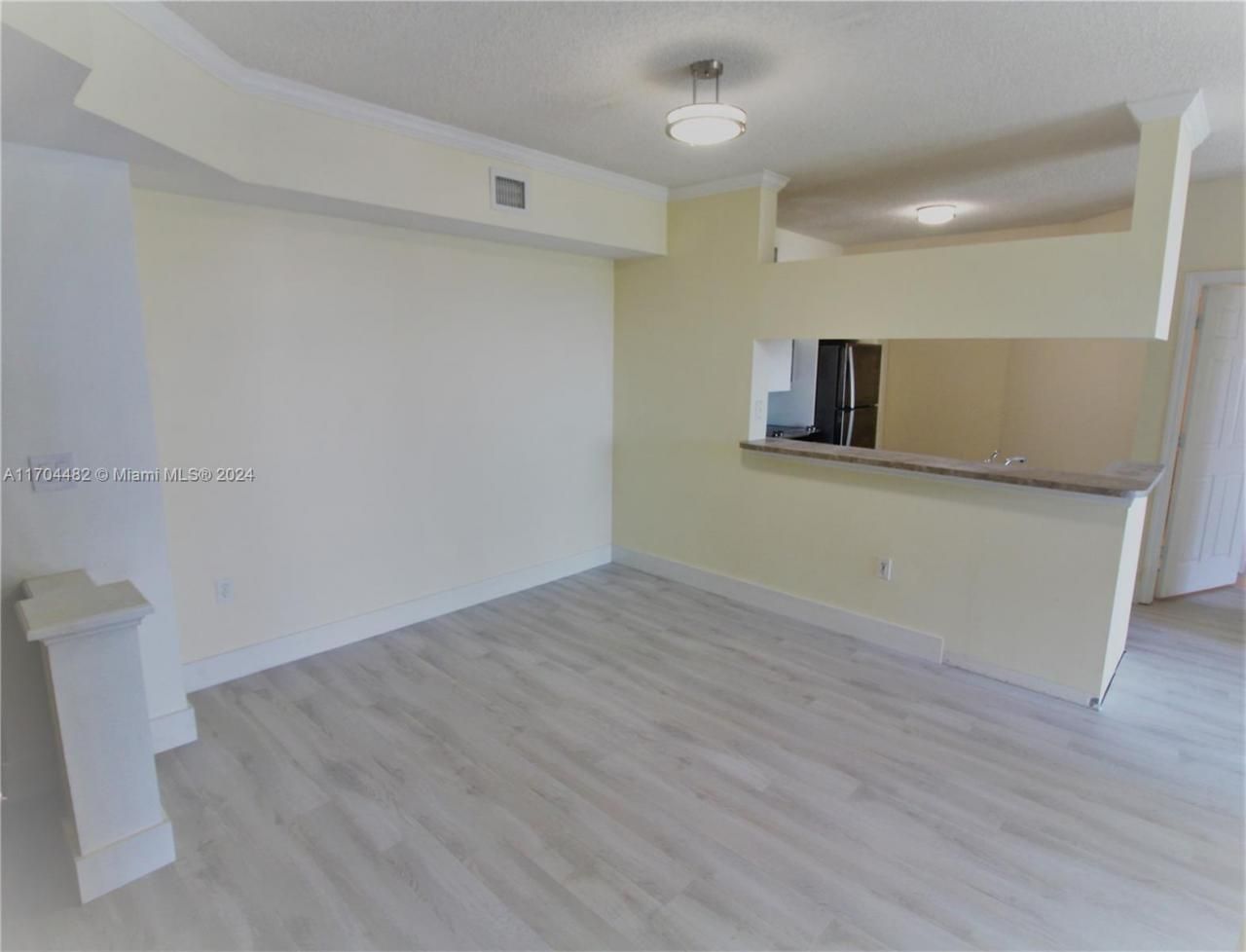 17150 N Bay Rd, Unit 2612, Sunny Isles Beach, FL 33160 Photo