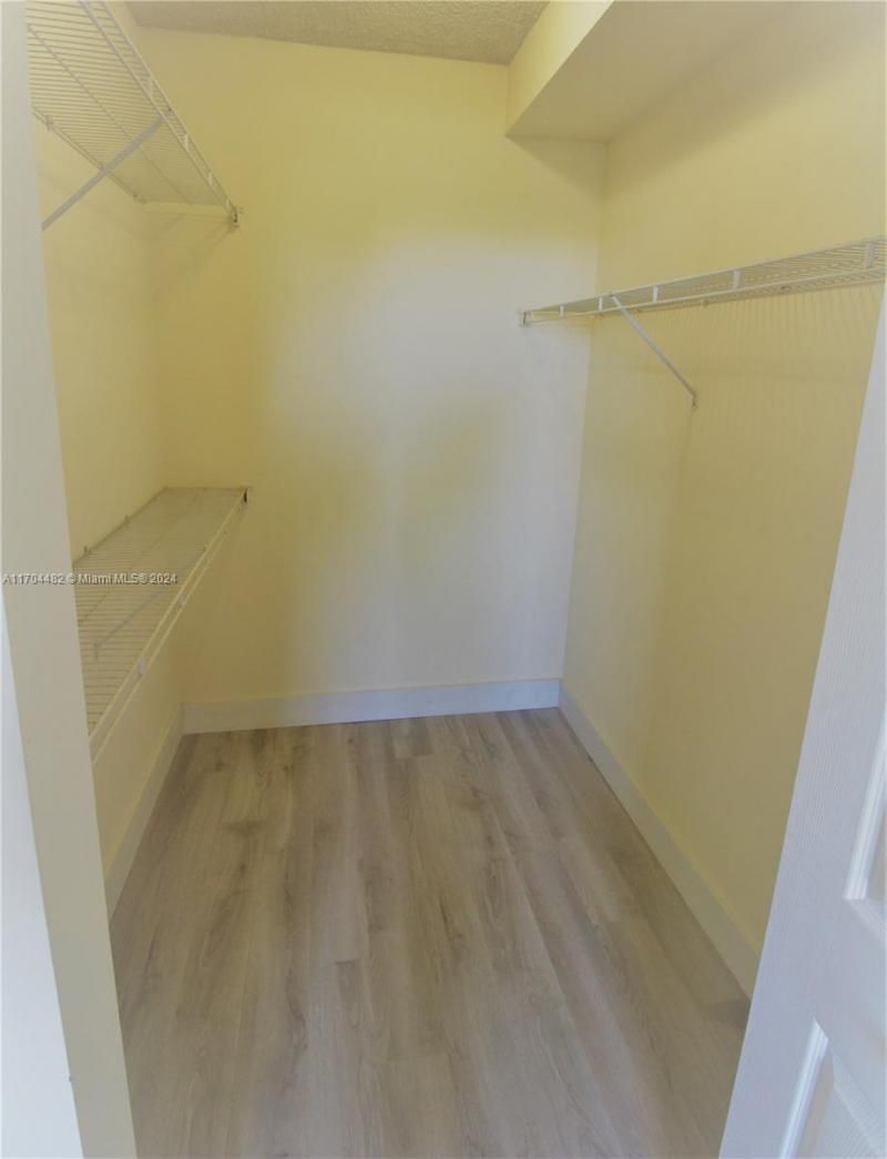 17150 N Bay Rd, Unit 2612, Sunny Isles Beach, FL 33160 Photo