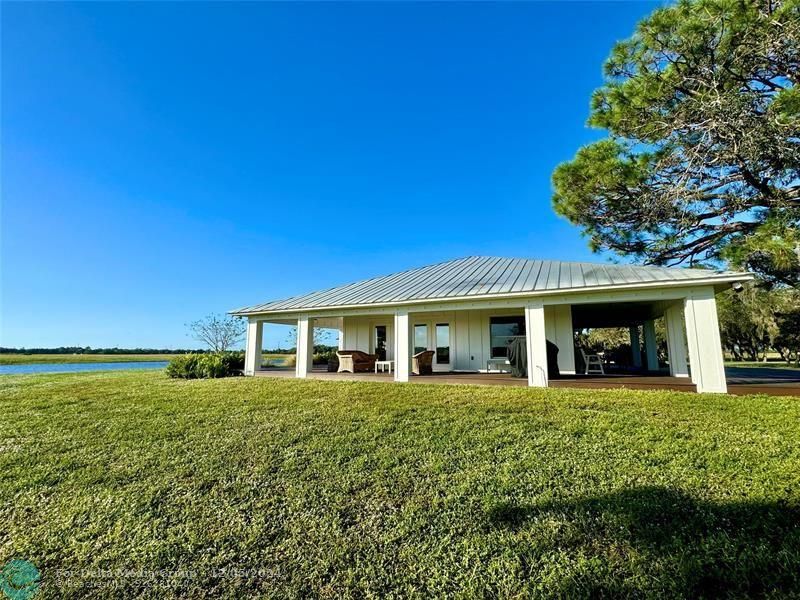 14151 E Center St, Okeechobee, FL 34974 Photo