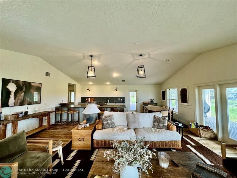 14151 E Center St, Okeechobee, FL 34974 Photo