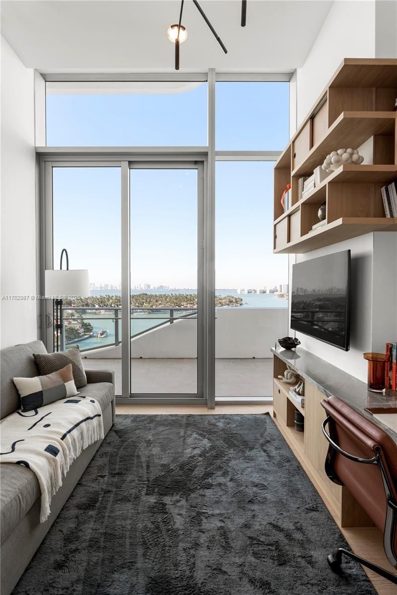 6800 Indian Creek Dr, Unit PH2, Miami Beach, FL 33141 Photo