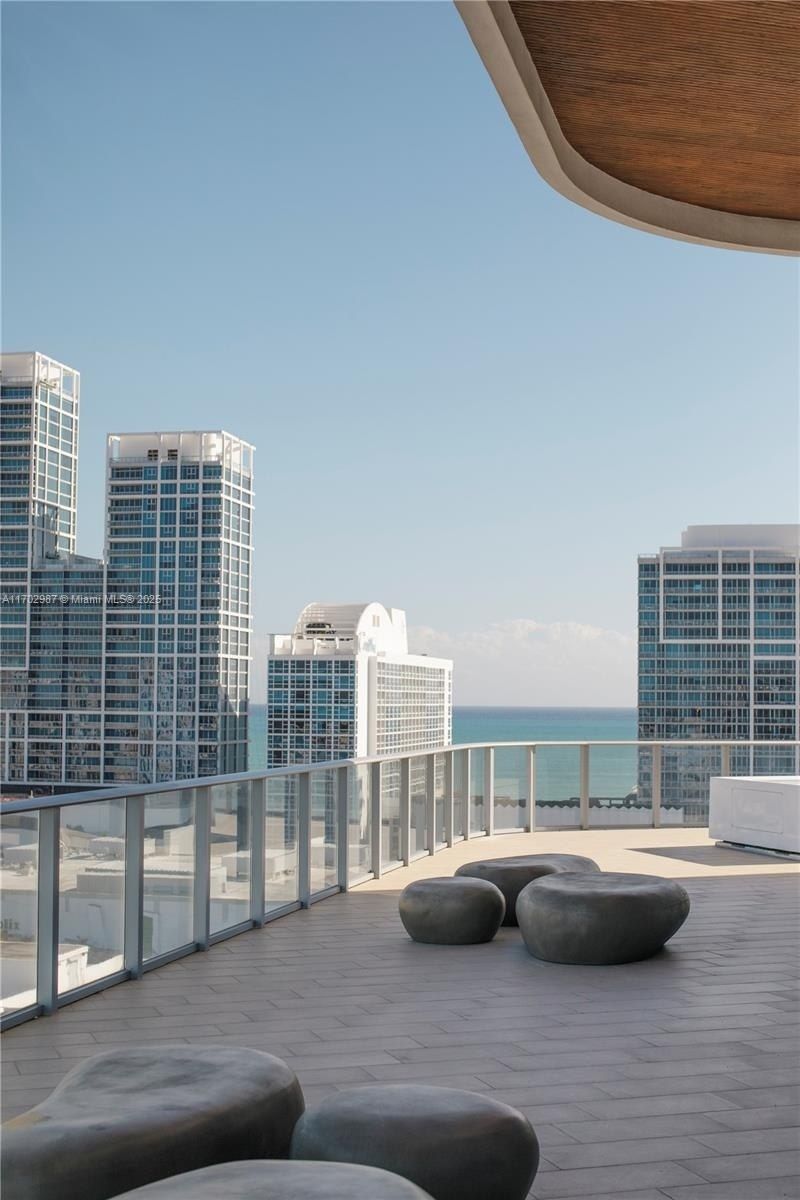 6800 Indian Creek Dr, Unit PH2, Miami Beach, FL 33141 Photo