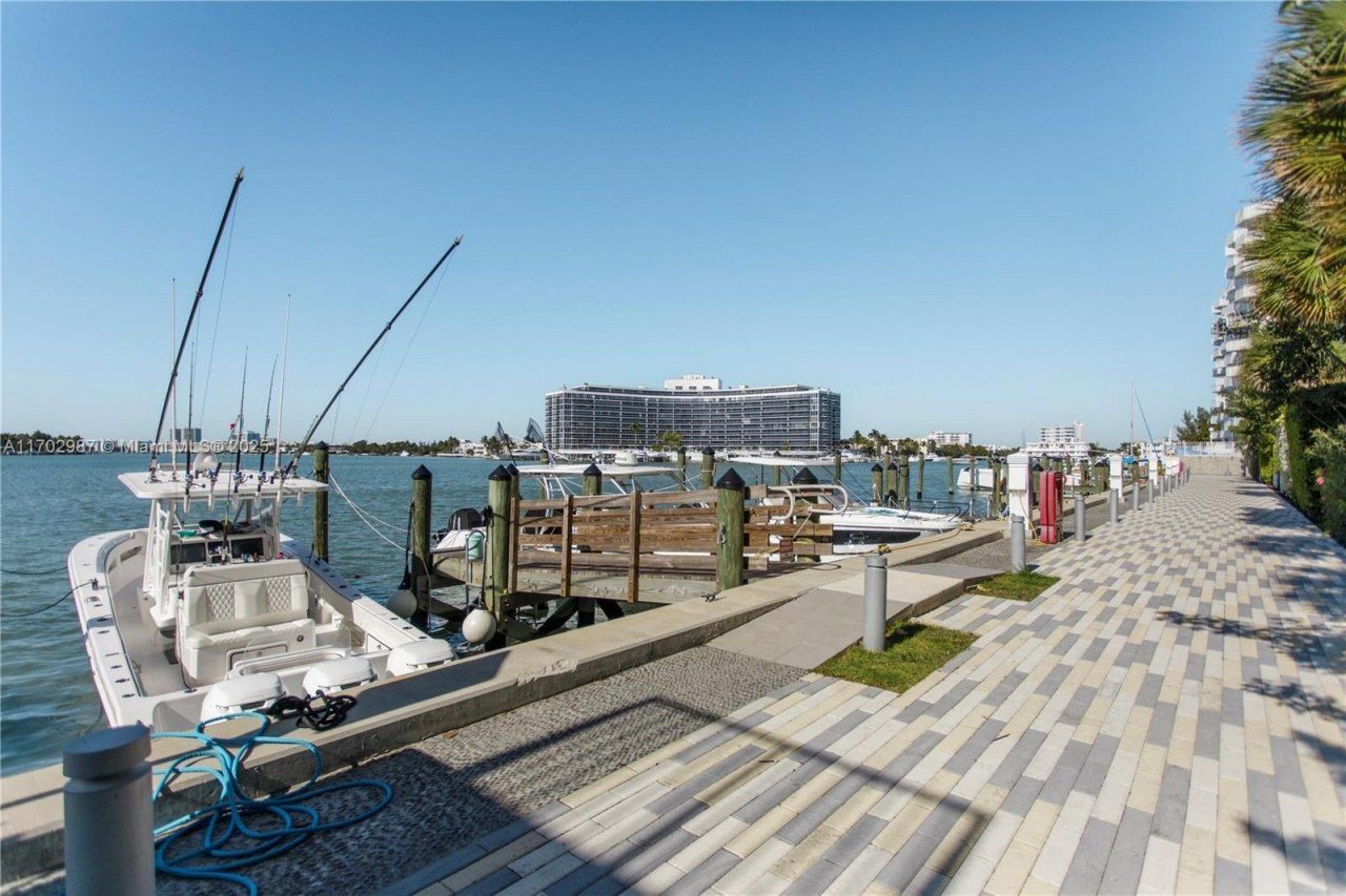 6800 Indian Creek Dr, Unit PH2, Miami Beach, FL 33141 Photo