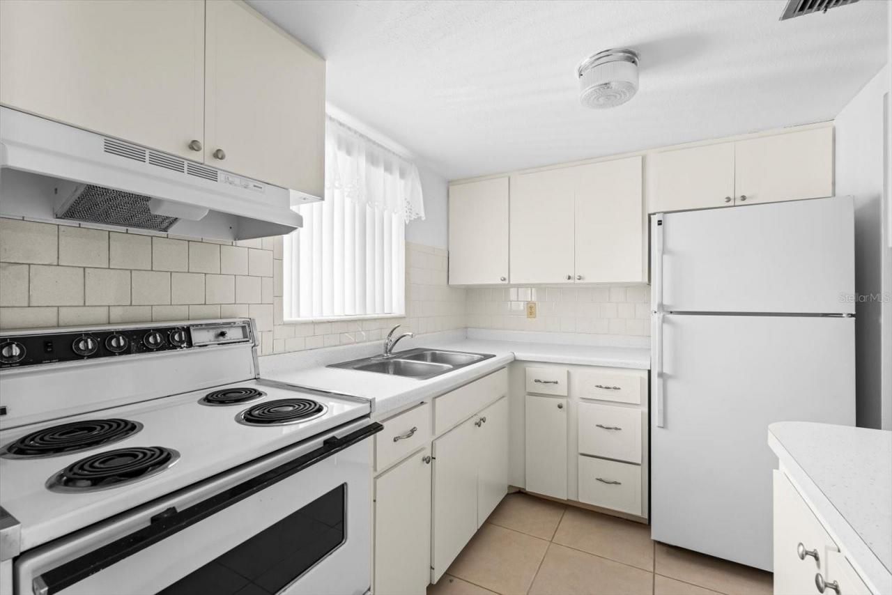 5902 Garden Lane, Unit A24, Bradenton, FL 34207 Photo