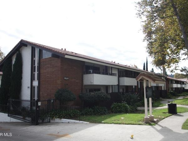 31556 Agoura Road, Unit 1, Westlake Village, CA 91361