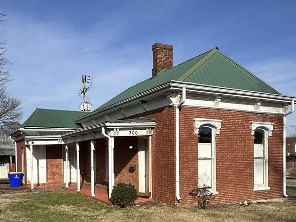 300 W Kentucky Avenue, Franklin, KY 42134