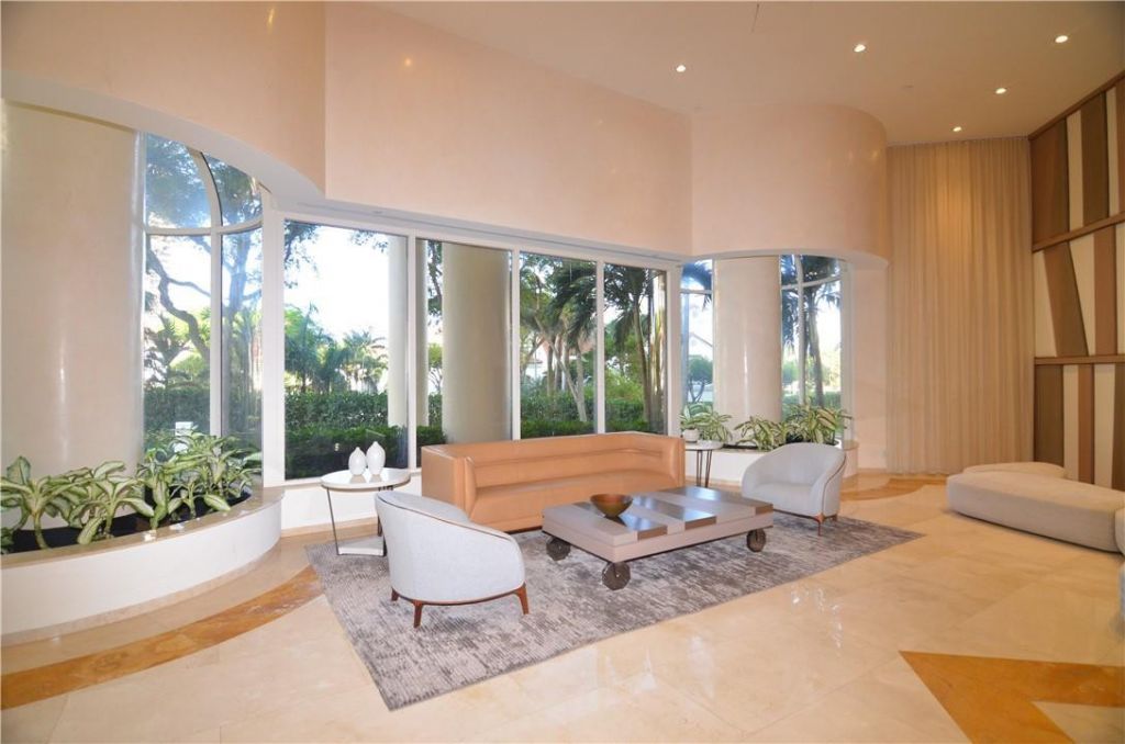 19355 Turnberry Way, Unit 7-L, Aventura, FL 33180 Photo