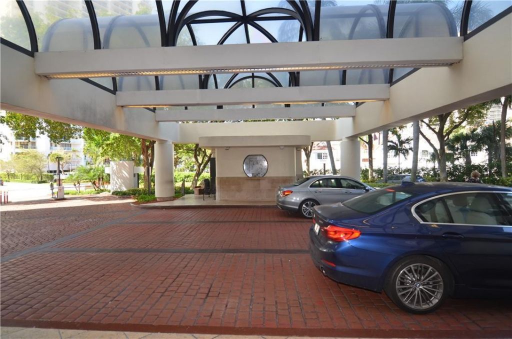 19355 Turnberry Way, Unit 7-L, Aventura, FL 33180 Photo