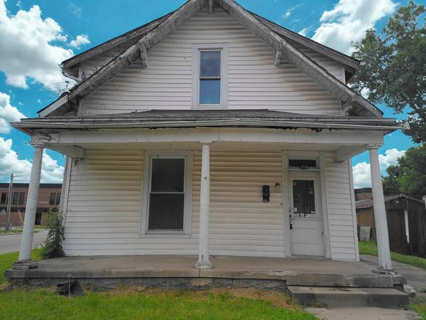 310 S Pleasant Street, Edinburgh, IN 46124