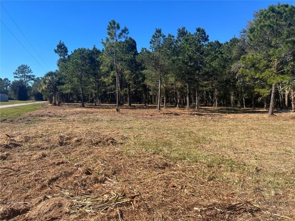 17802 US-301, WALDO, FL 32694