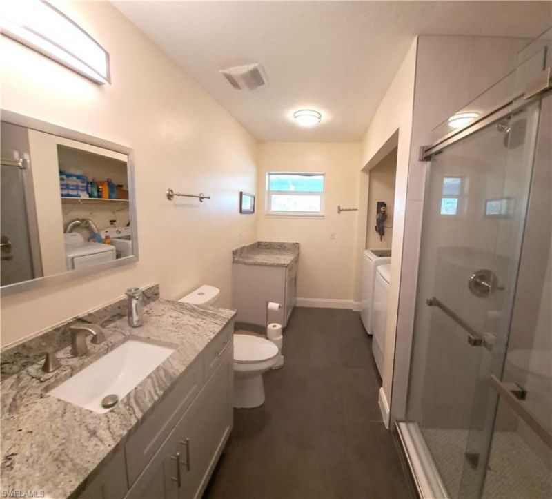 8500 Redwood Dr, Saint James City, FL 33956 Photo