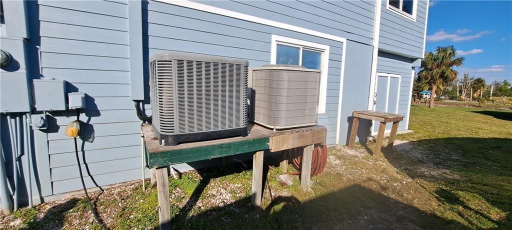 8500 Redwood Dr, Saint James City, FL 33956 Photo