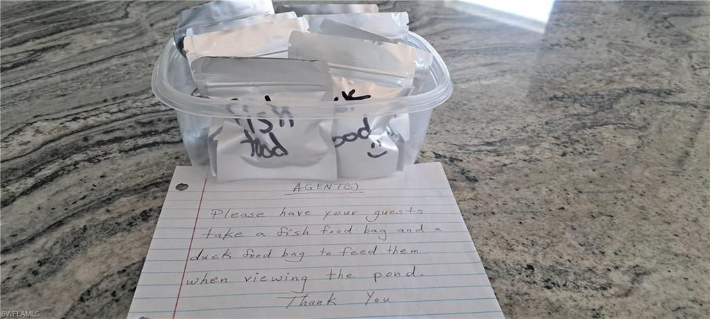 8500 Redwood Dr, Saint James City, FL 33956 Photo