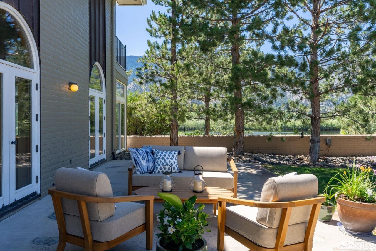 380 Genoa Lane, Minden, NV 89423 Photo