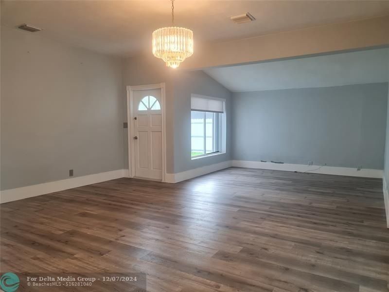 906 NE 3 Street, Hallandale Beach, FL 33009 Photo