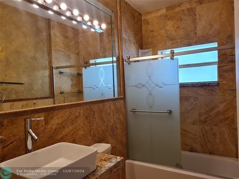 906 NE 3 Street, Hallandale Beach, FL 33009 Photo