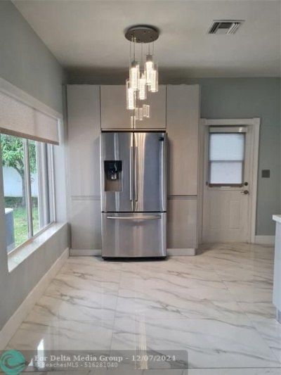 906 NE 3 Street, Hallandale Beach, FL 33009 Photo