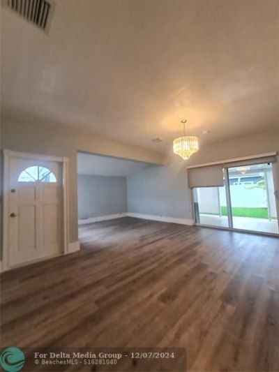 906 NE 3 Street, Hallandale Beach, FL 33009 Photo