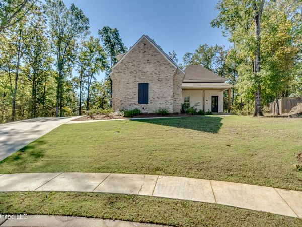 123 Camden Ridge, Madison, MS 39110