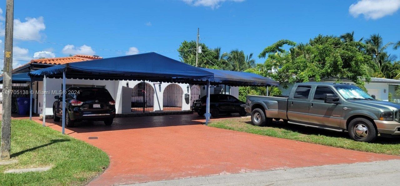 Please Call For Address, Miami, FL 33125 Photo