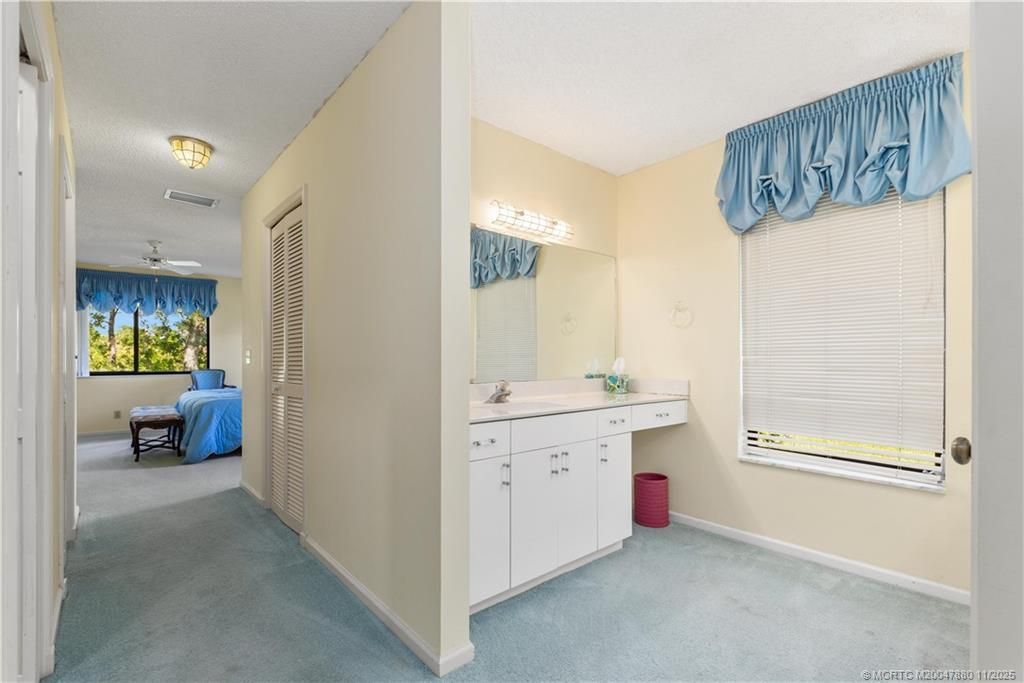 2106 NW Greenbriar Lane, Palm City, FL 34990 Photo