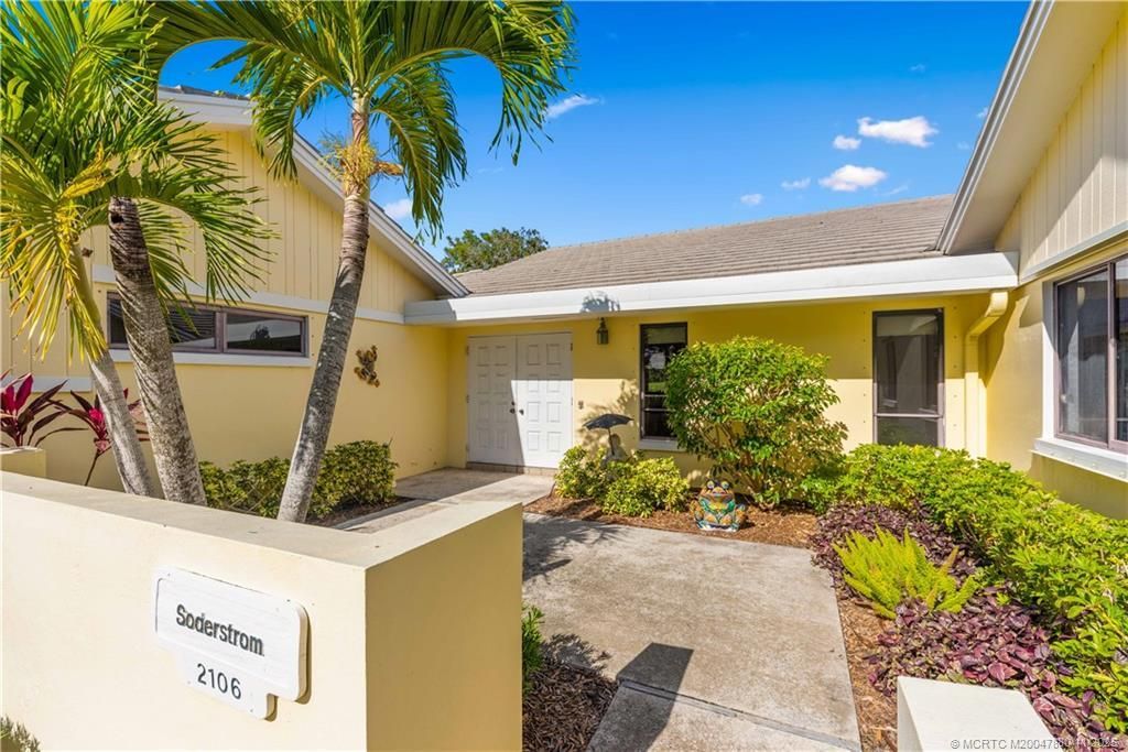 2106 NW Greenbriar Lane, Palm City, FL 34990 Photo