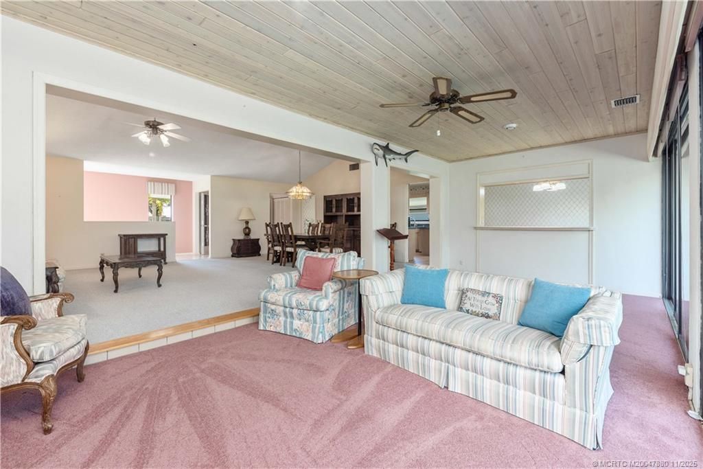 2106 NW Greenbriar Lane, Palm City, FL 34990 Photo