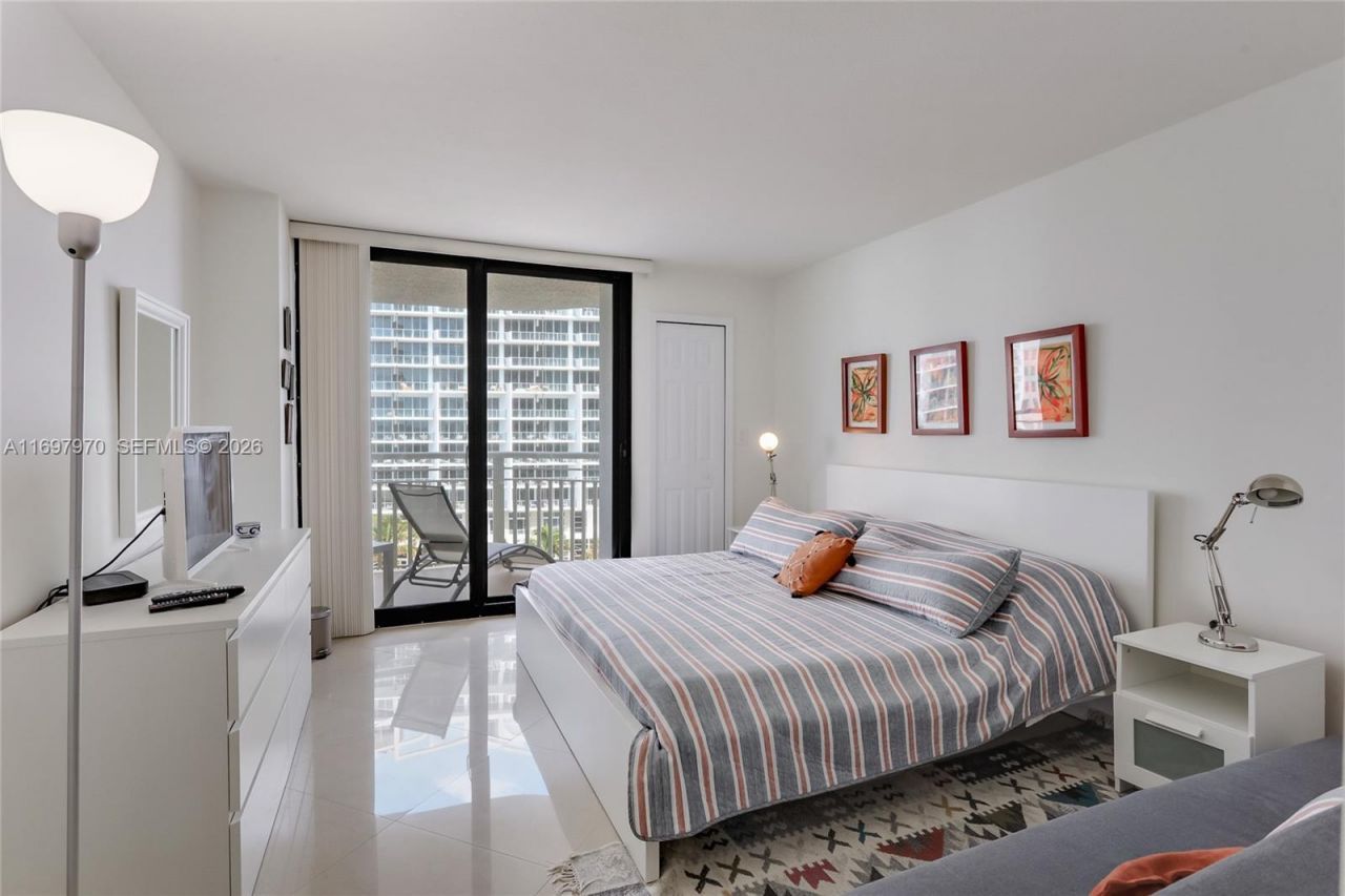 3000 N Ocean Dr, Unit 10B, Riviera Beach, FL 33404 Photo