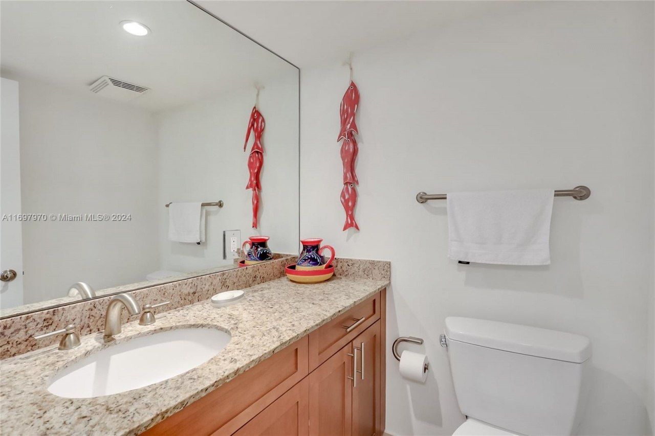 3000 N Ocean Dr, Unit 10B, Riviera Beach, FL 33404 Photo