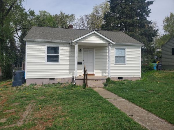 717 Hershberger RD NW, Roanoke, VA 24012