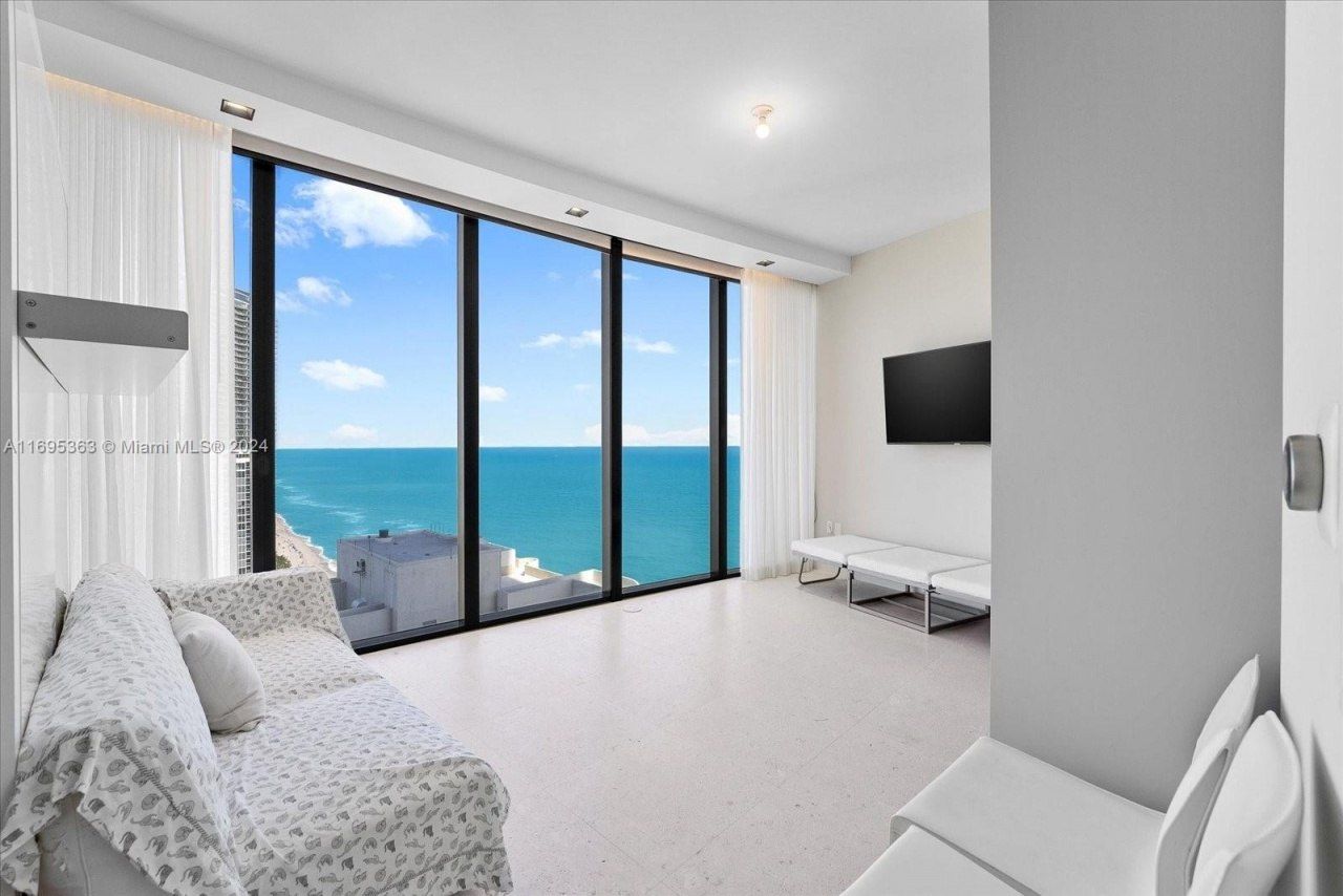 18555 Collins Ave, Unit 3405, Sunny Isles Beach, FL 33160 Photo