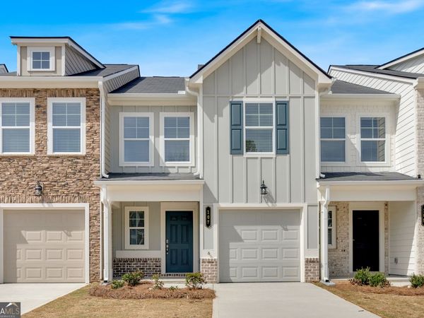 107 Village Green Drive, Unit 170, Adairsville, GA 30103