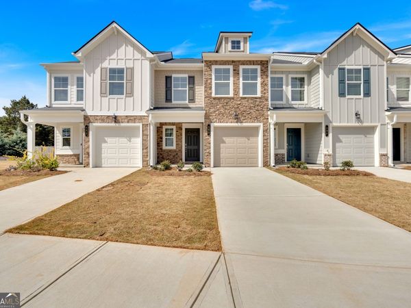 105 Village Green Drive, Unit 171, Adairsville, GA 30103