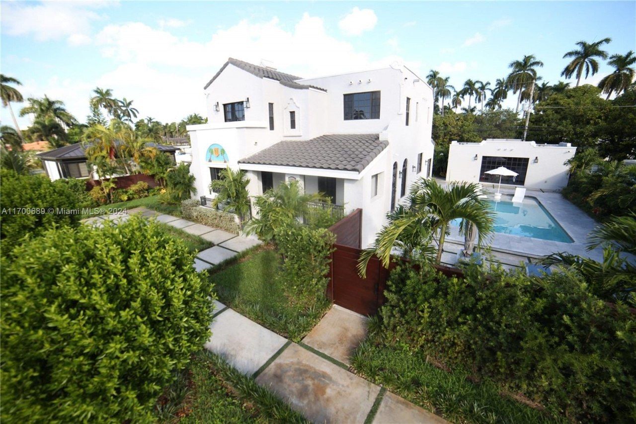 1345 Hollywood Blvd, Hollywood, FL 33019 Photo