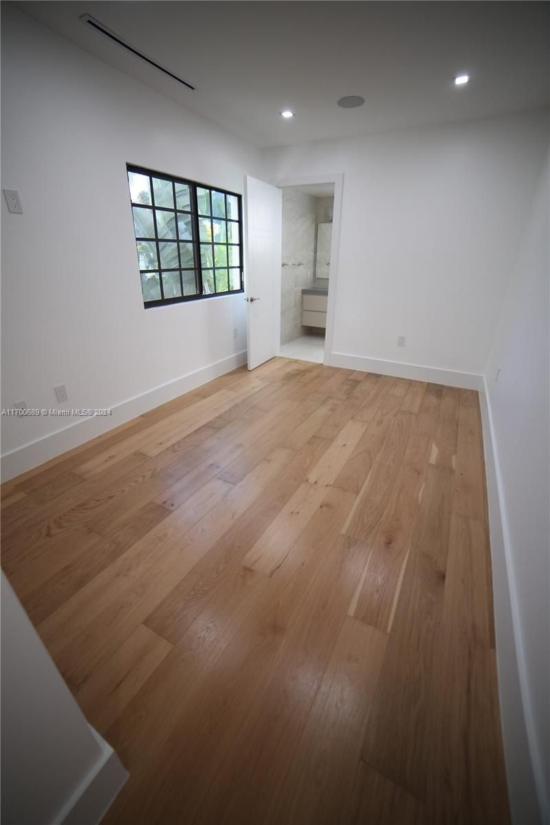 1345 Hollywood Blvd, Hollywood, FL 33019 Photo