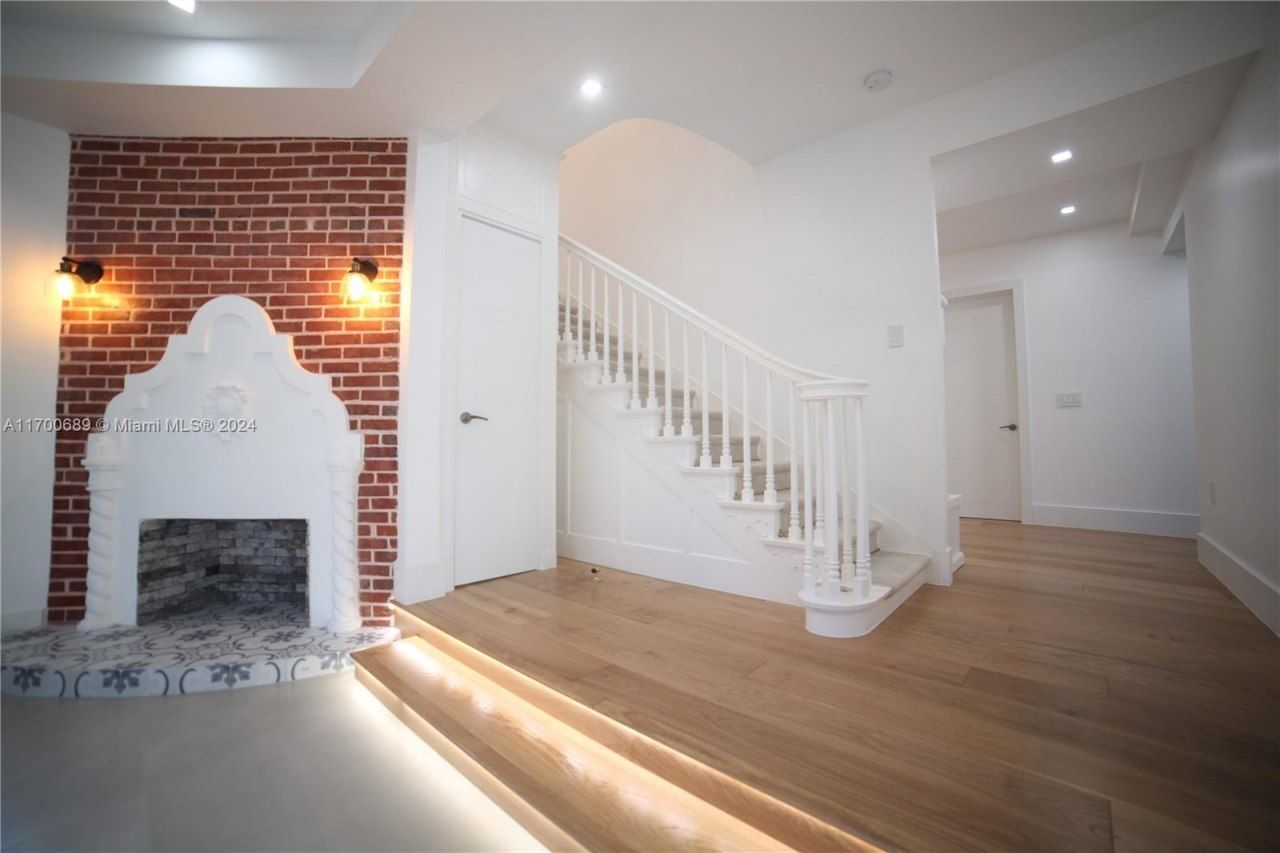 1345 Hollywood Blvd, Hollywood, FL 33019 Photo