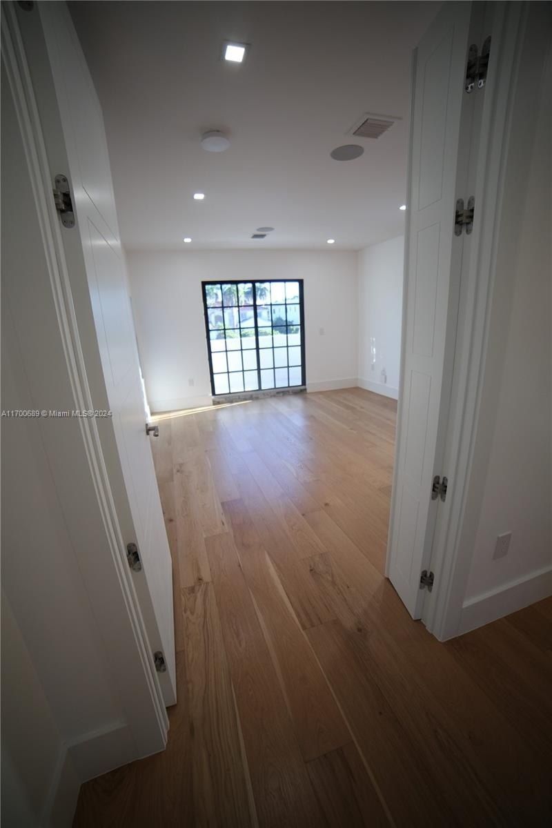 1345 Hollywood Blvd, Hollywood, FL 33019 Photo