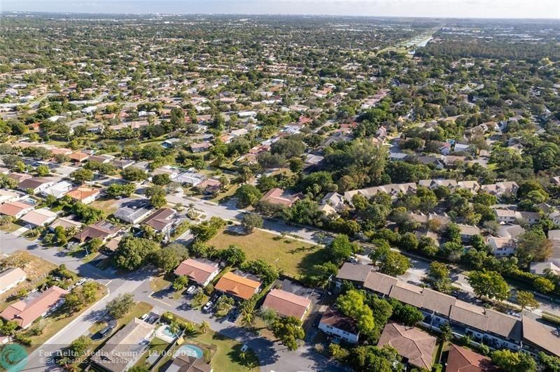 3990 Woodside Drive, Coral Springs, FL 33065 Photo