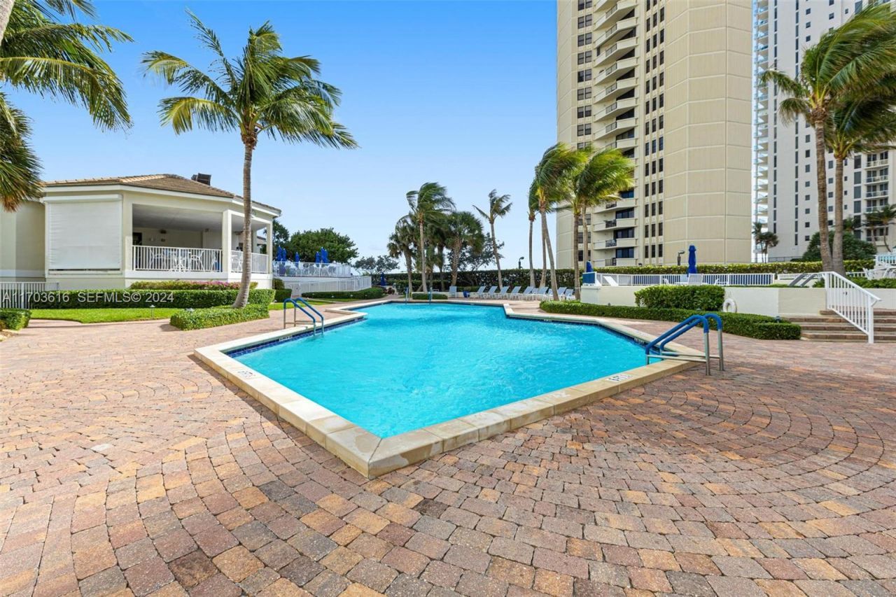 3000 N Ocean Dr, Unit 24H, Riviera Beach, FL 33404 Photo