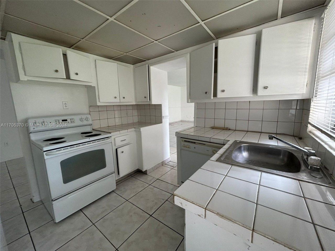 11855 NE 19th Dr, Unit 8, North Miami, FL 33181 Photo