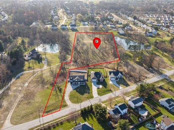 Wadsworth Road, Medina, OH 44256